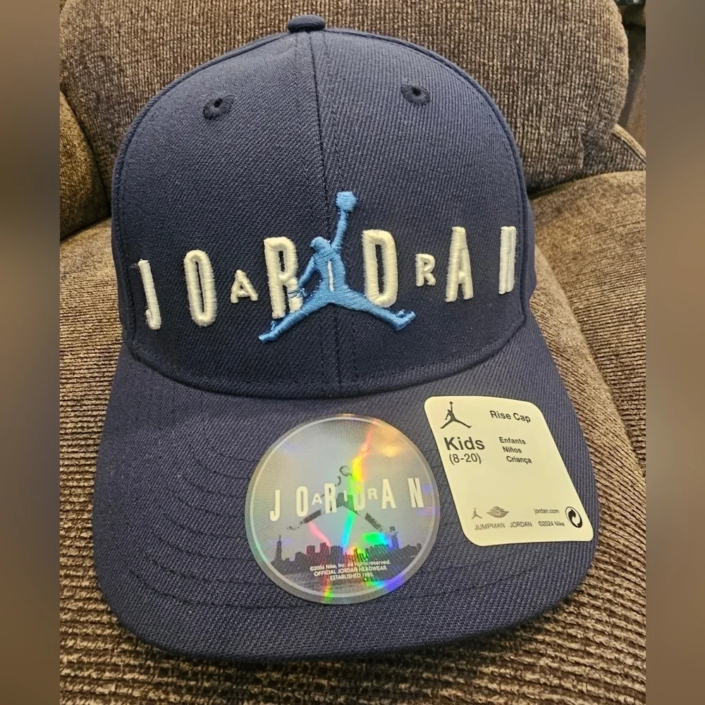 Nike Jordan Kids Adjustable Baseball Cap Size 8-20